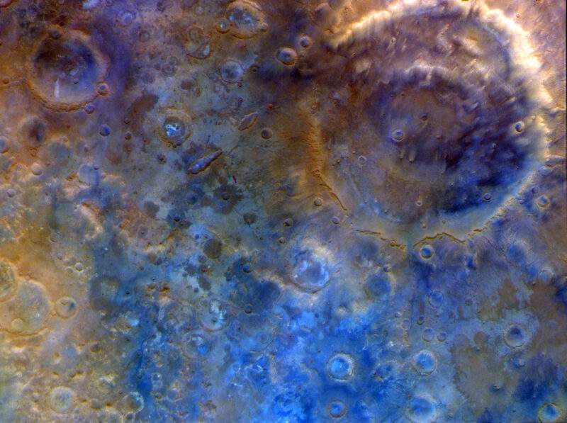 enhanced color Huygens crater Mars Psyche NASA e1779225985291 enhanced color Huygens crater Mars Psyche NASA e1779225985291
