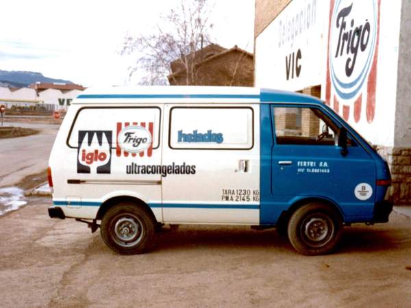 Els anys 80, Frigorífics Ferrer obté la primera concessió per comercialitzar i distribuir els gelats Frigo a Catalunya Els anys 80, Frigorífics Ferrer obté la primera concessió per comercialitzar i distribuir els gelats Frigo a Catalunya