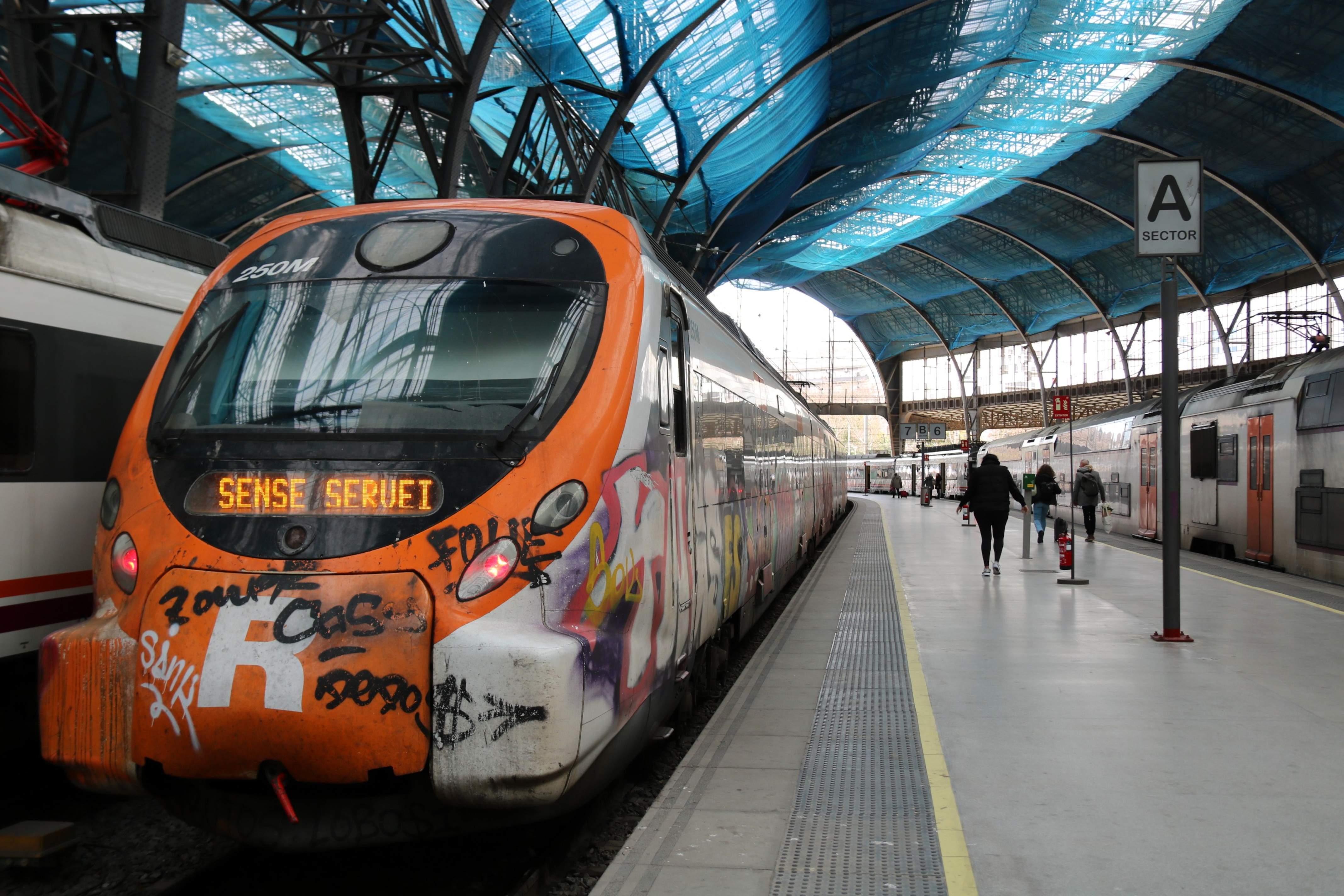 Renfe i sindicats encallen la mediació i mantenen la vaga parcial a Rodalies