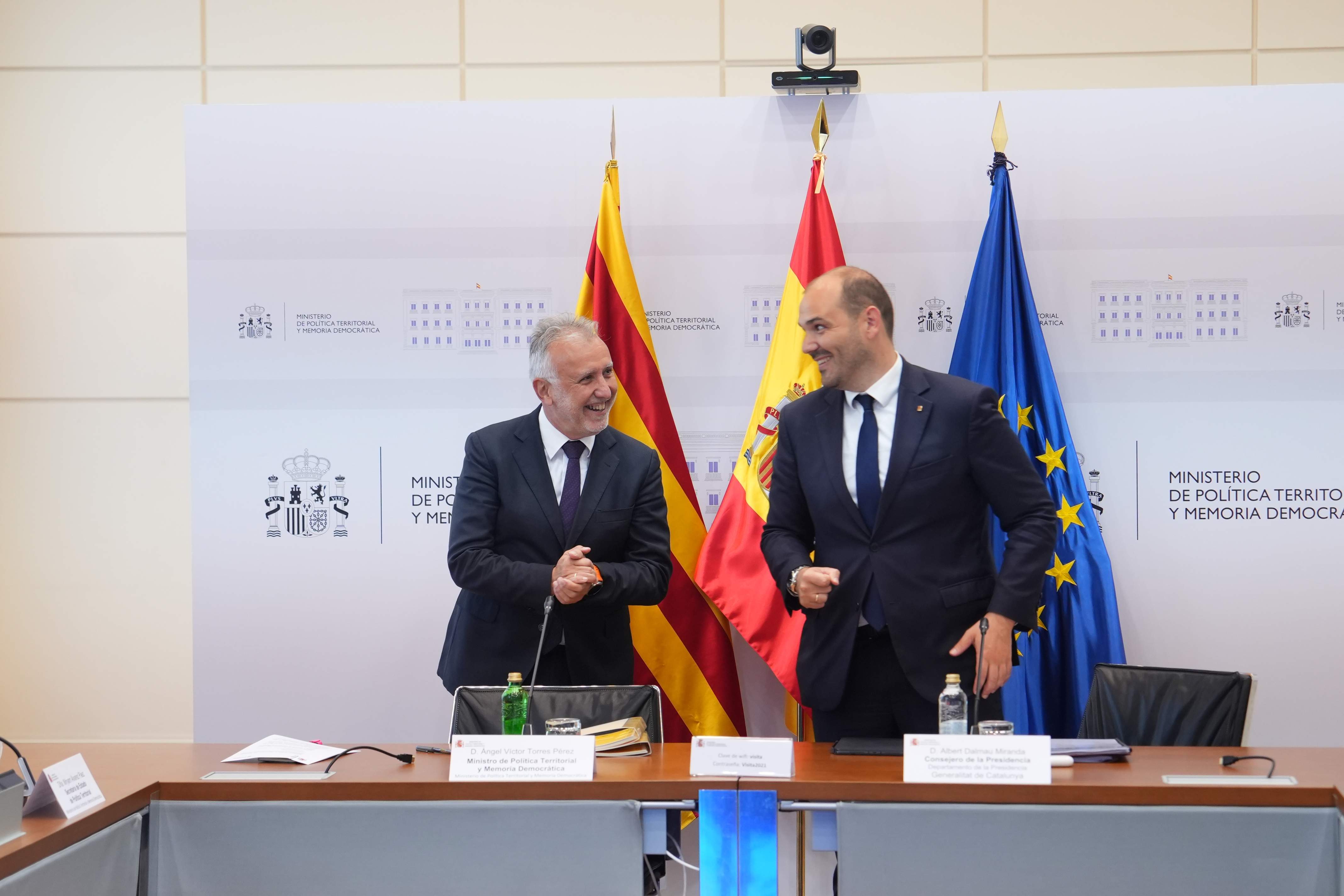 Estado y Generalitat encarrilan los presupuestos de Illa con acuerdos sobre consorcio, tren orbital y Mossos