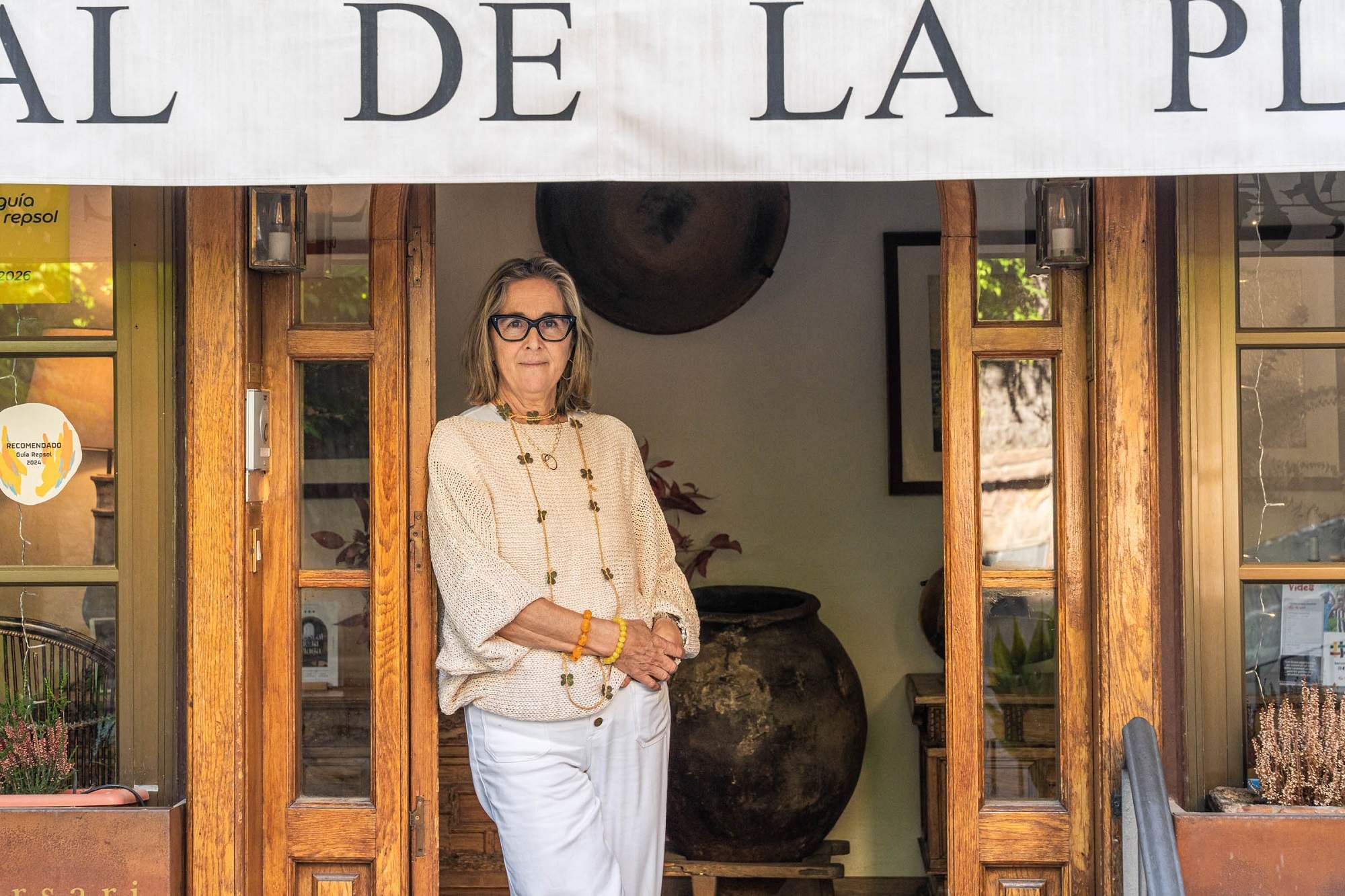 El restaurant de Cabrils de tercera generació on gaudir d'un arròs de luxe amb vistes al mar