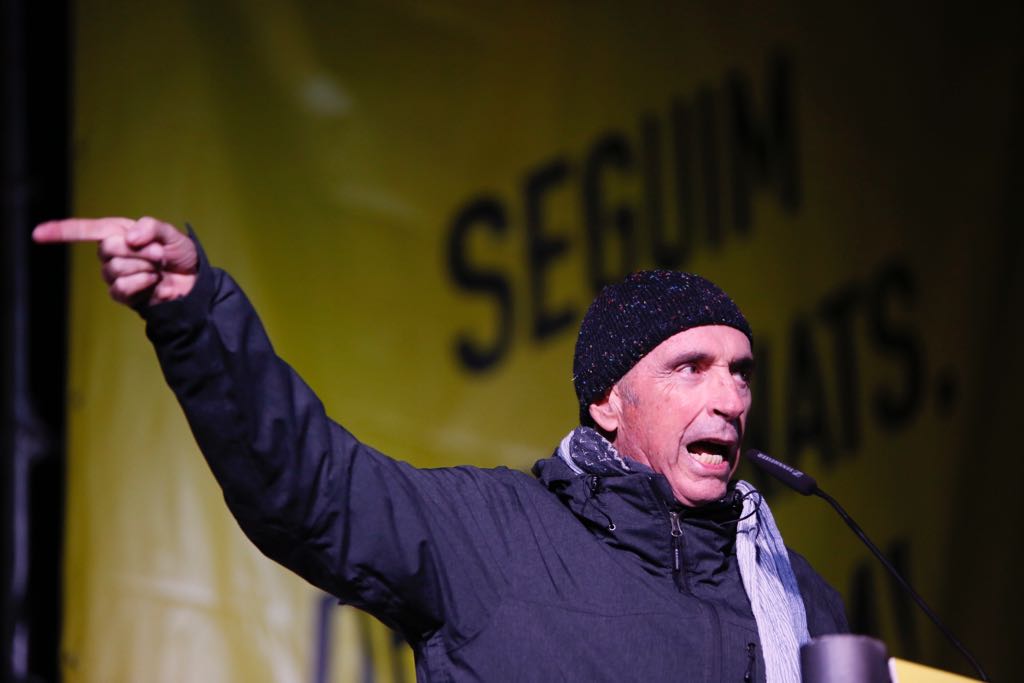 La reprimenda de Lluís Llach als partits i al govern espanyol