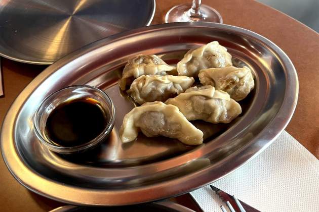 Gyozas de wagyu del restaurante Mecha. / Foto: Emma Porta Gyozas de wagyu del restaurante Mecha. / Foto: Emma Porta