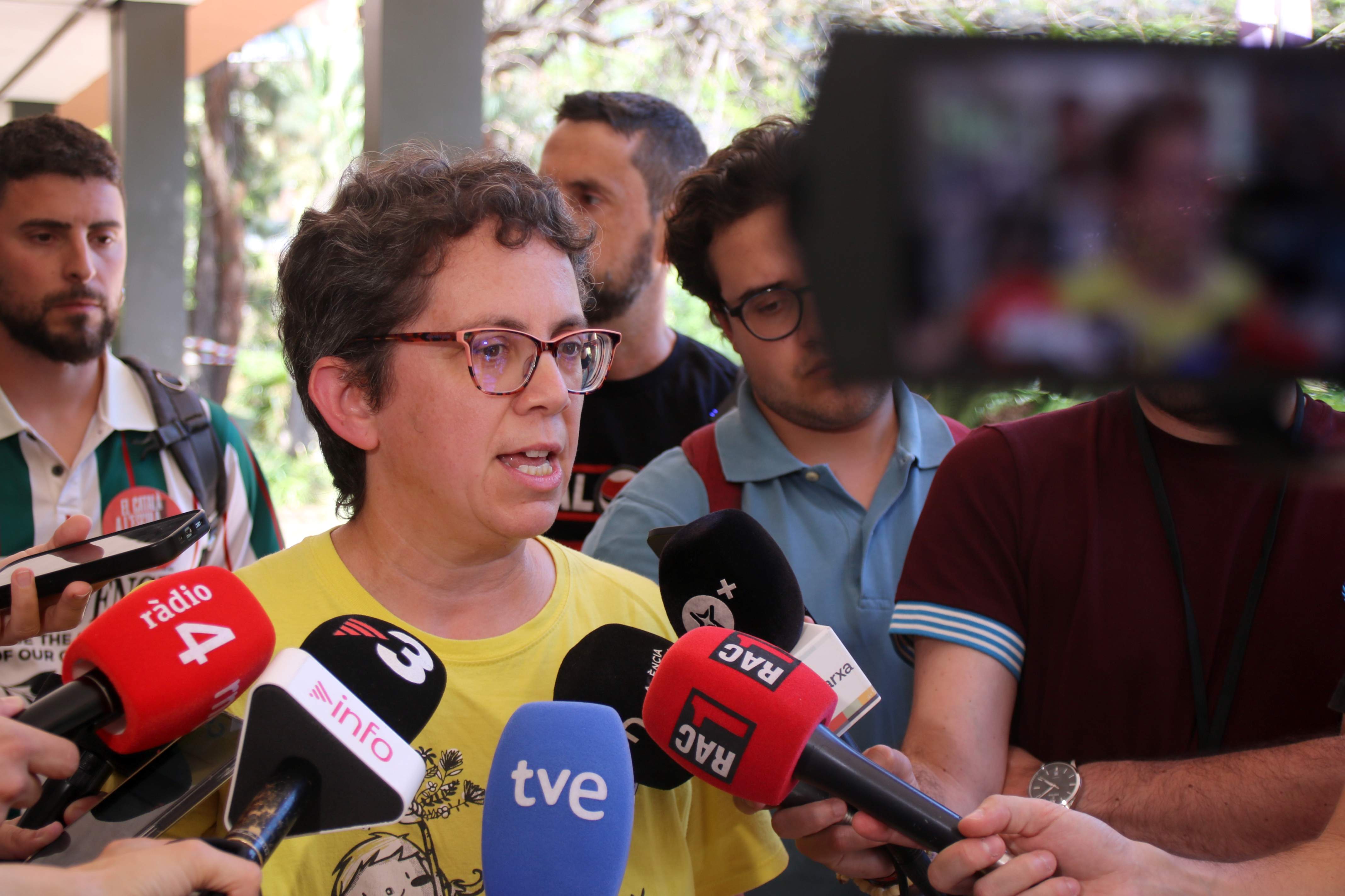 La CGT, la Intersindical i COS marxen de la reunió amb Niubó, mentre que USTEC s'hi queda fins al final