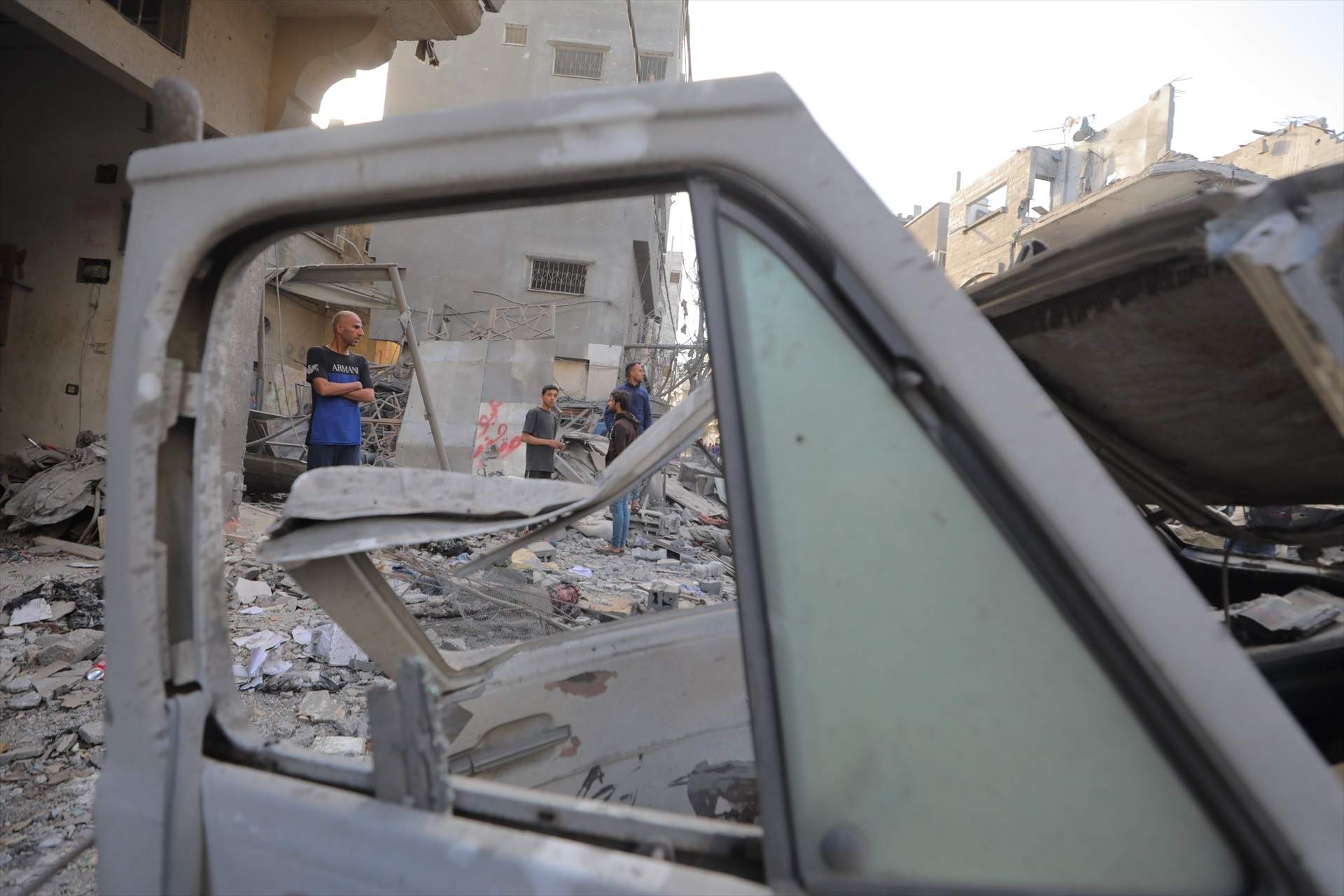 ‘Gaza abrazada en el tiempo’: dos voces contra el olvido de un territorio en ruinas