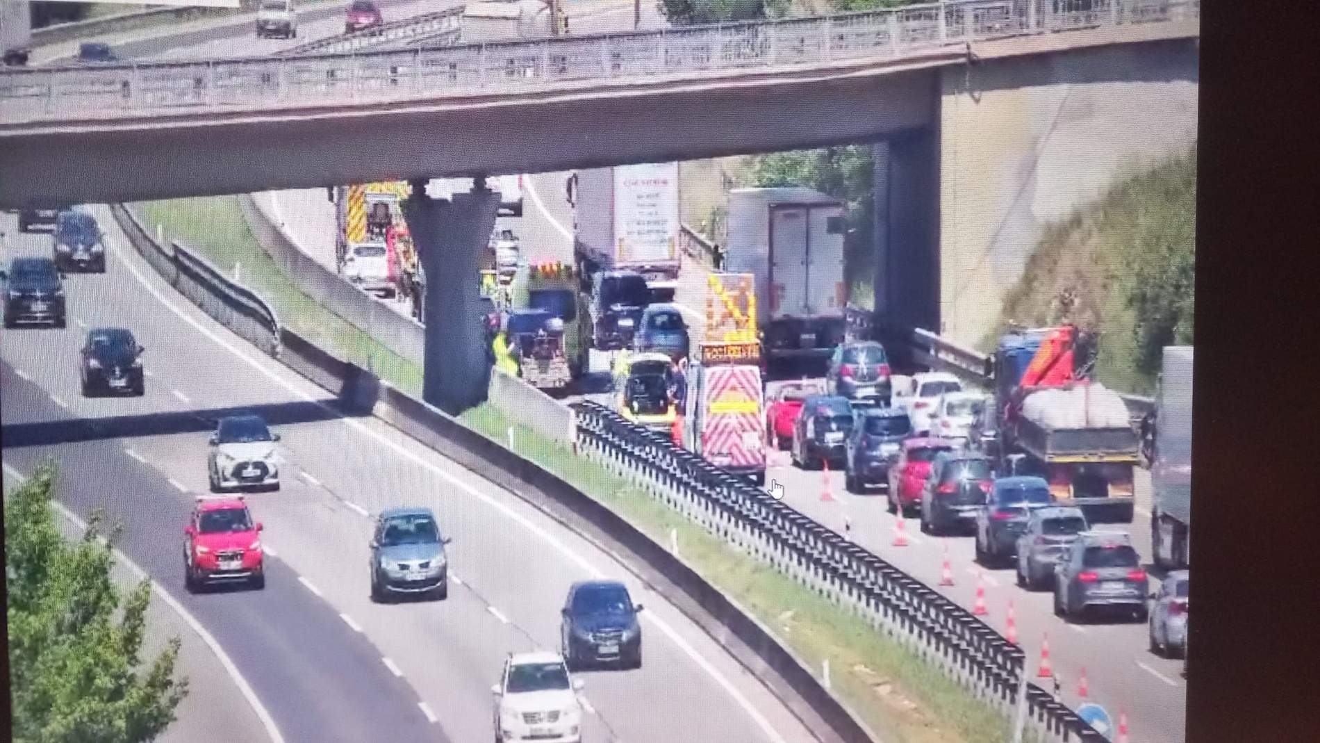 Se complica la operación salida del puente de la segunda Pascua: 40 kilómetros de retenciones en la AP-7