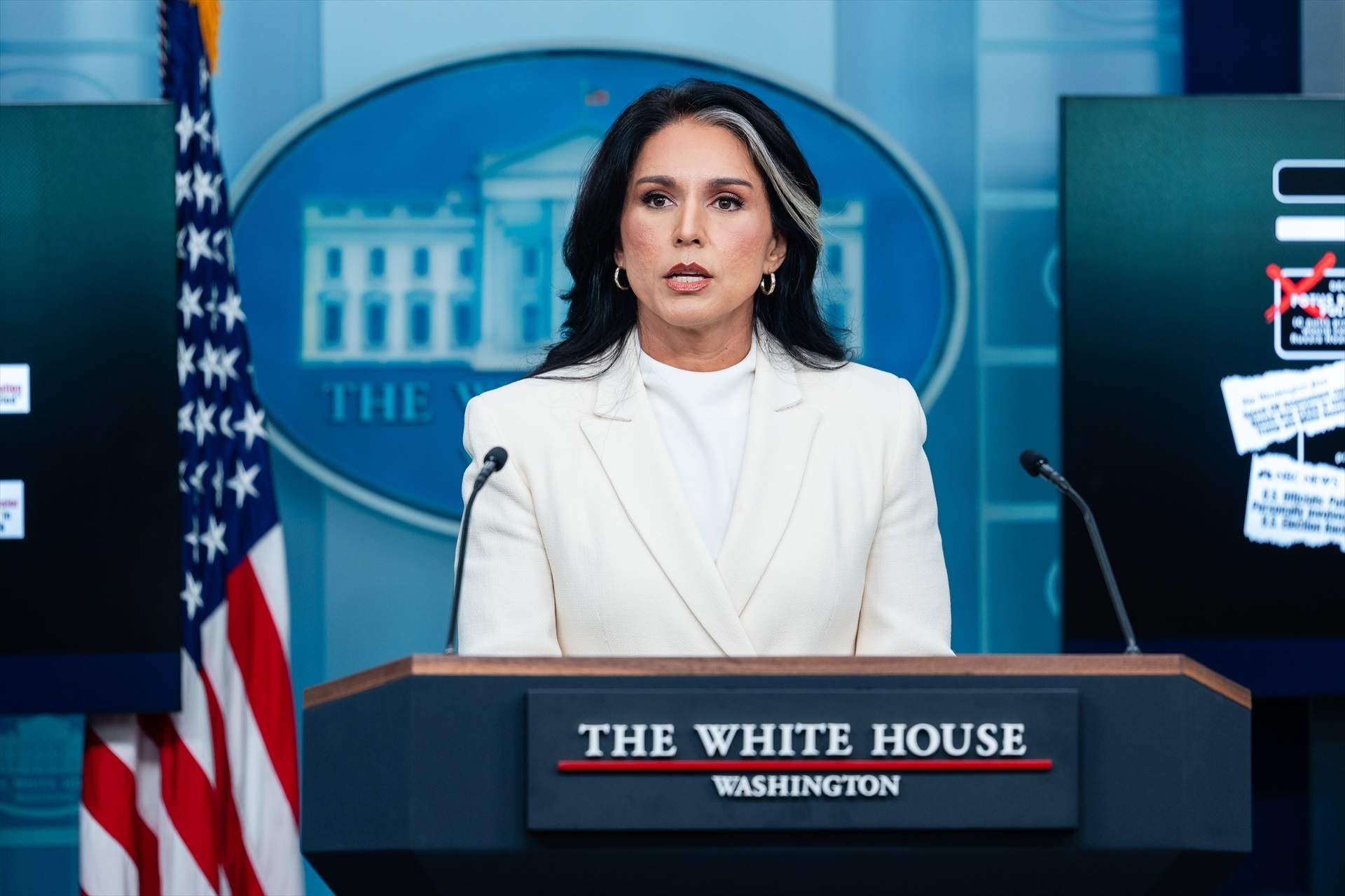 Dimite la directora de Inteligencia Nacional de Trump entre críticas a la guerra en Irán