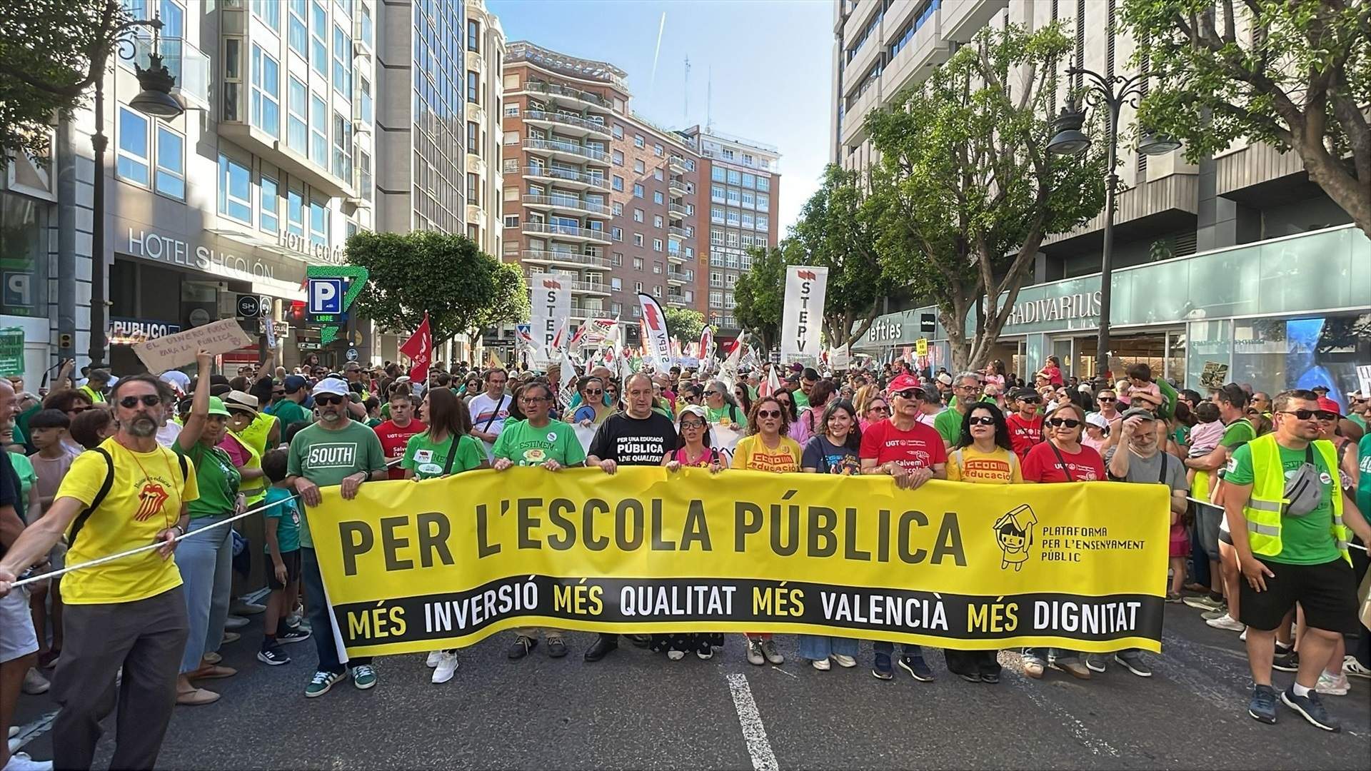Manifestació del professorat a València / Europa Press