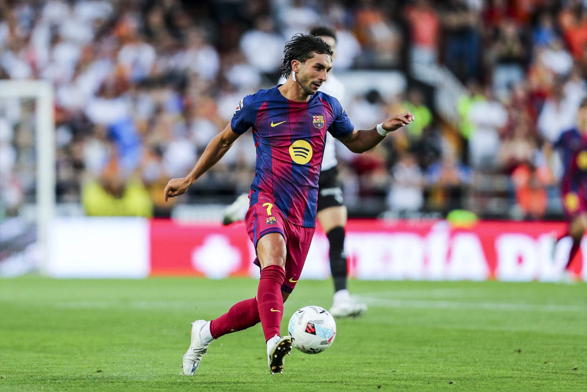 El PSG vuelve al ataque por Ferran Torres y el Barça no pondrá trabas