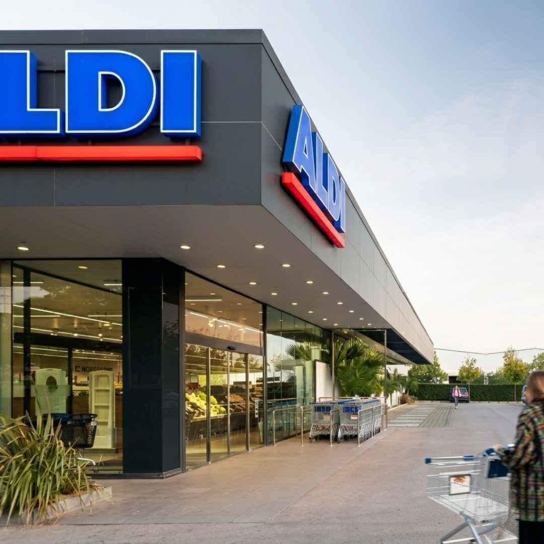 Aldi tiene la alternativa barata al toldo clásico: menos de 15 €, mucha sombra y nada aparatosa