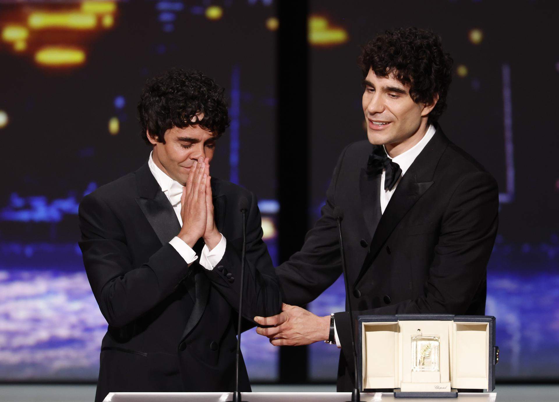 Los Javis triunfan en Cannes con ‘La bola negra’ y ganan el premio a mejor dirección