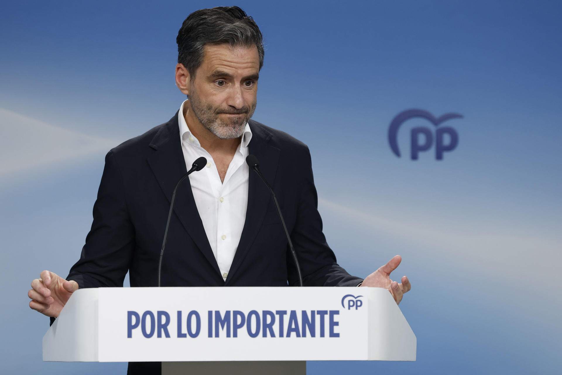 El PP insta el PNB a ser "coherent" i abandonar Sánchez