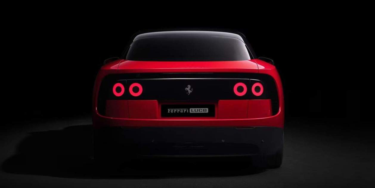 El Ferrari Luce es oficial con un interior creado por el exdiseñador de Apple
