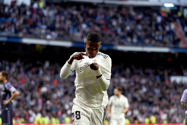 vinicius reial madrid valladolid pitet|plastró escut celebracio EFE