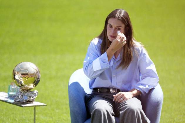 Alexia Putellas plorant Barça / Foto: EFE Alexia Putellas plorant Barça / Foto: EFE