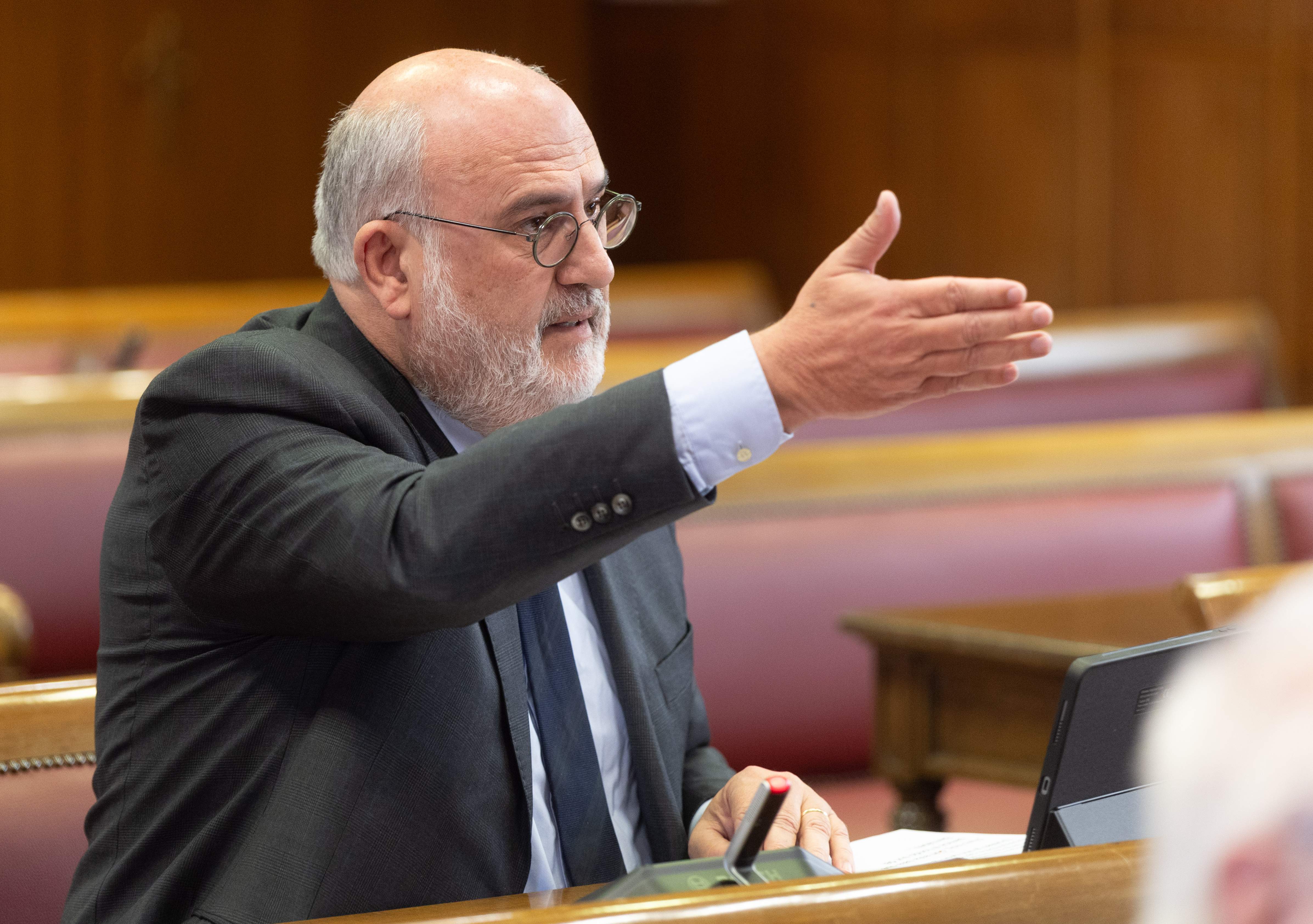 Eduard Pujol parafraseja Pasqual Maragall davant del PSOE: "Vostès tenen un problema i es diu Huawei"
