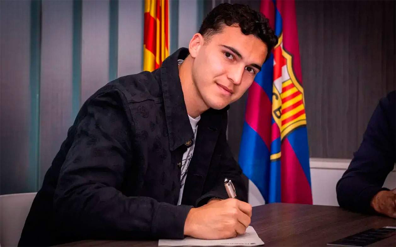 Es uno de los mejores de España, Hansi Flick no le ha dado minutos y si no juega en el Barça, se va