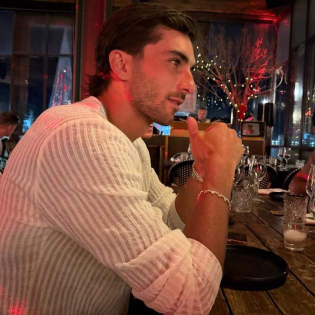 Ferran Torres en un restaurant / Instagram Ferran Torres en un restaurant / Instagram