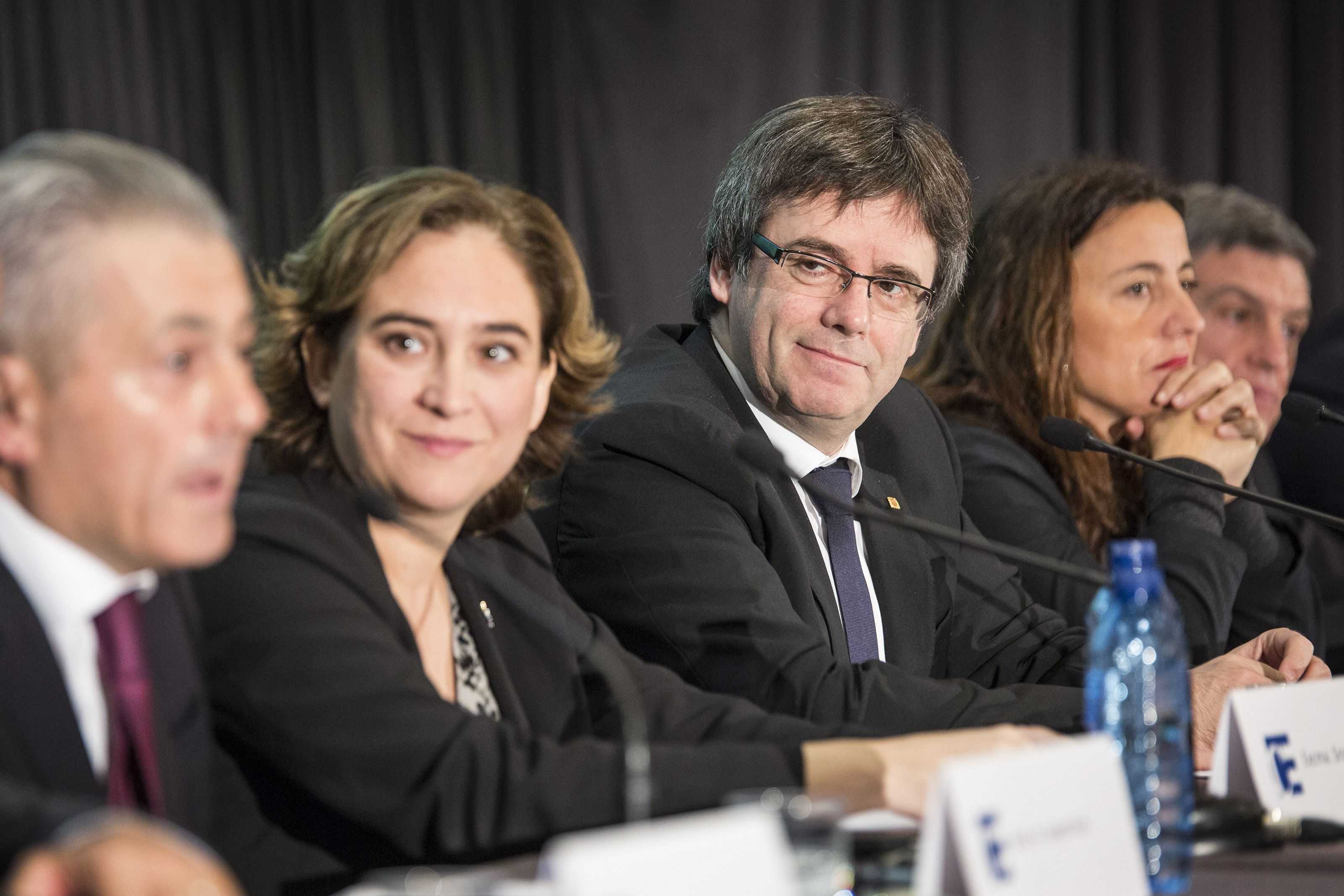 Puigdemont creu que Colau no obstaculitzarà l'1-O