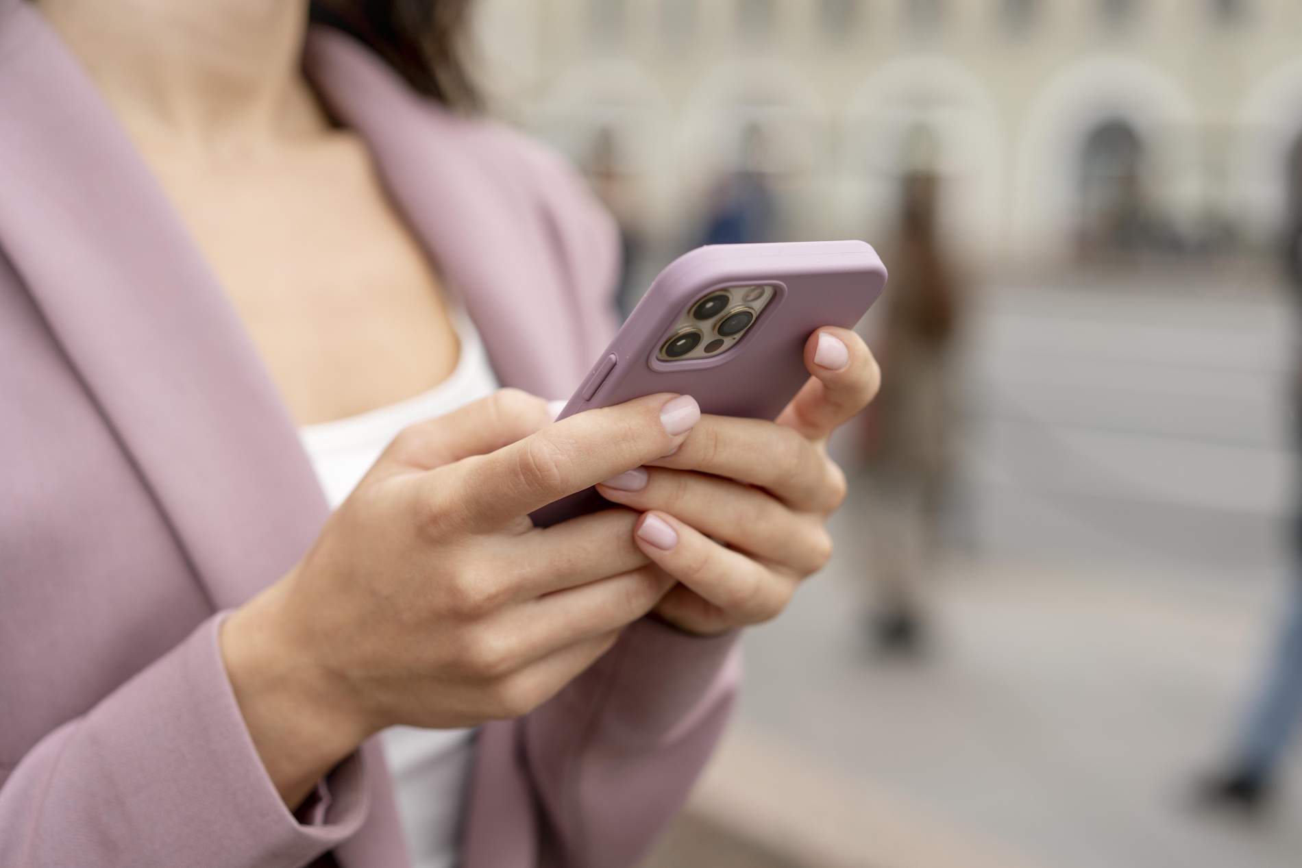 4 gestos diaris i senzills per reduir la petjada de carboni digital