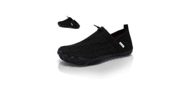 WateLves Barefoot