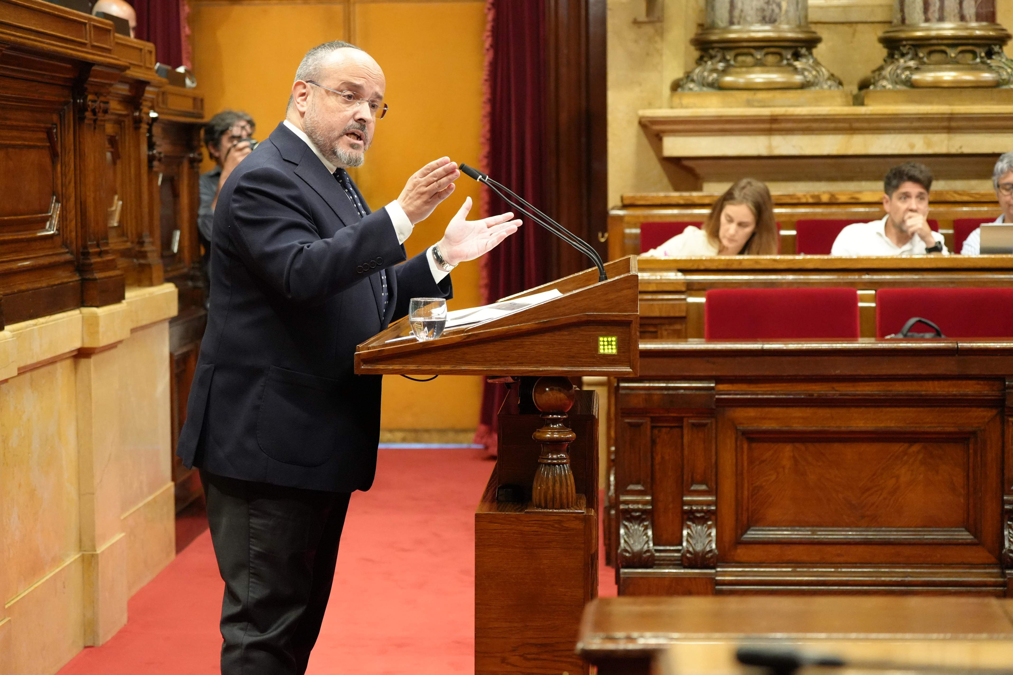 Alejandro Fernández acusa el PSC d’usar els pressupostos per “okupar” l’administració pública