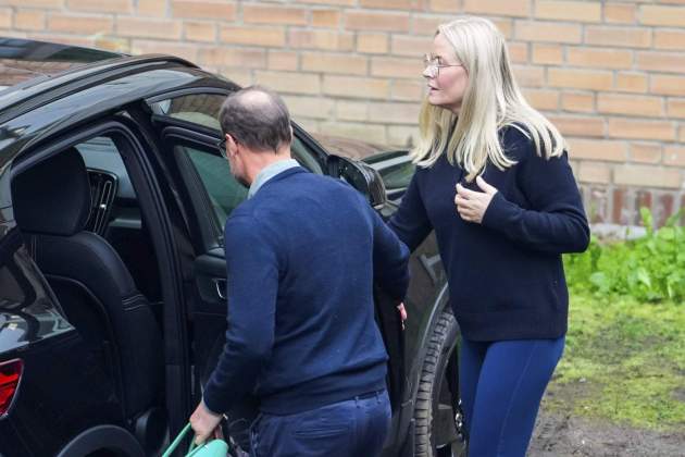 Mette-Marit de Noruega arribant aquest dijous a l'Hospital Universari d'Oslo / Gtres