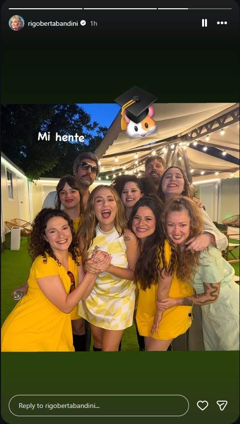 Rigoberta Bandini amb el seu equip desprès del concert / Instagram