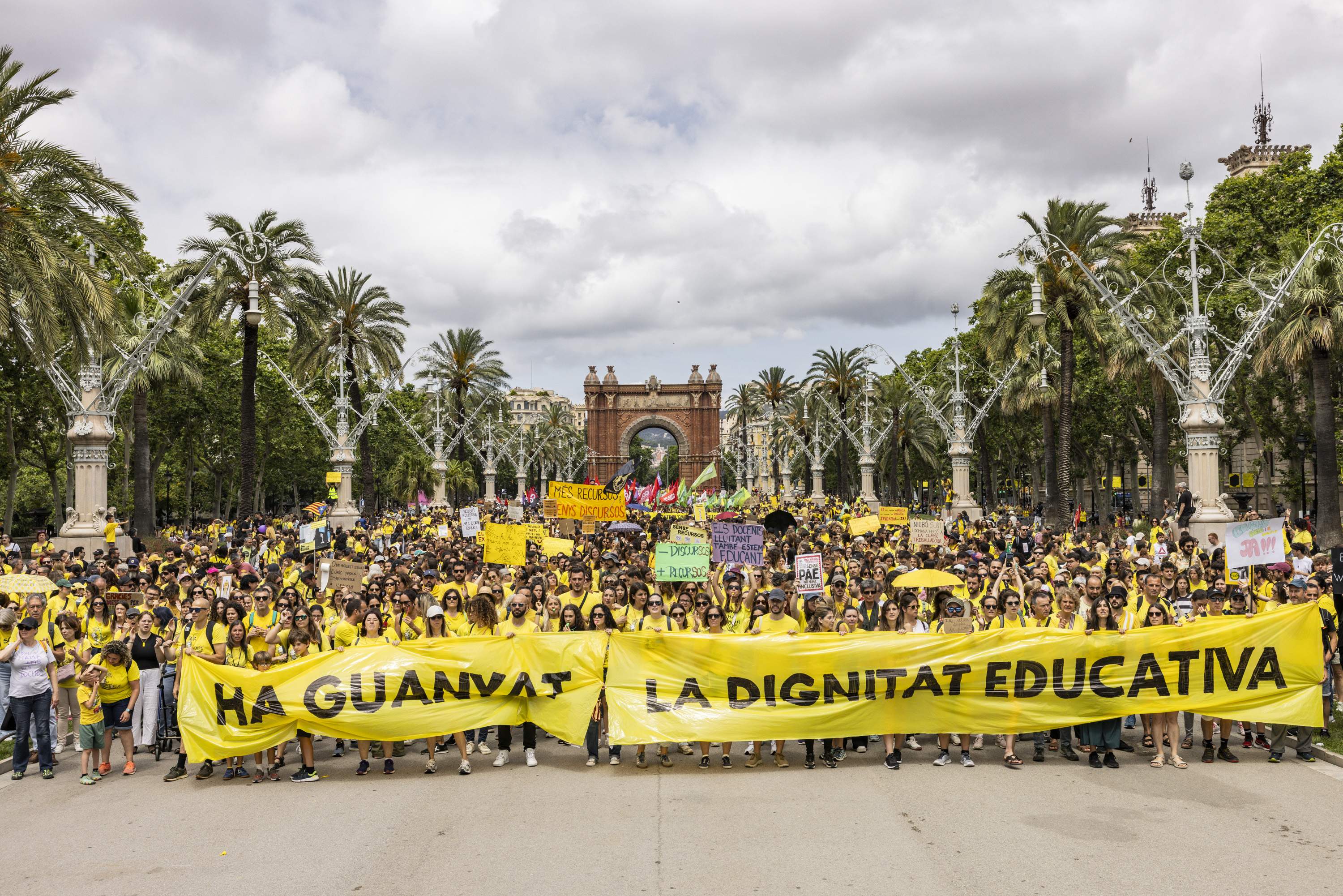 USTEC manté la vaga a l'inici del curs escolar i exigeix a Niubó reobrir la negociació educativa