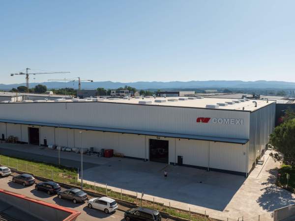 Comexi, fabricant de maquinària industrial, amb seu a Riudellots de la Selva (Girona) Comexi, fabricant de maquinària industrial, amb seu a Riudellots de la Selva (Girona)