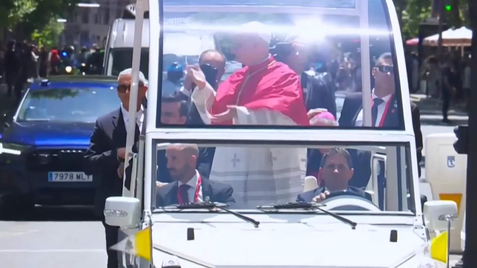 Què és el 'six-seven', el gest viral que el papa Lleó XIV no