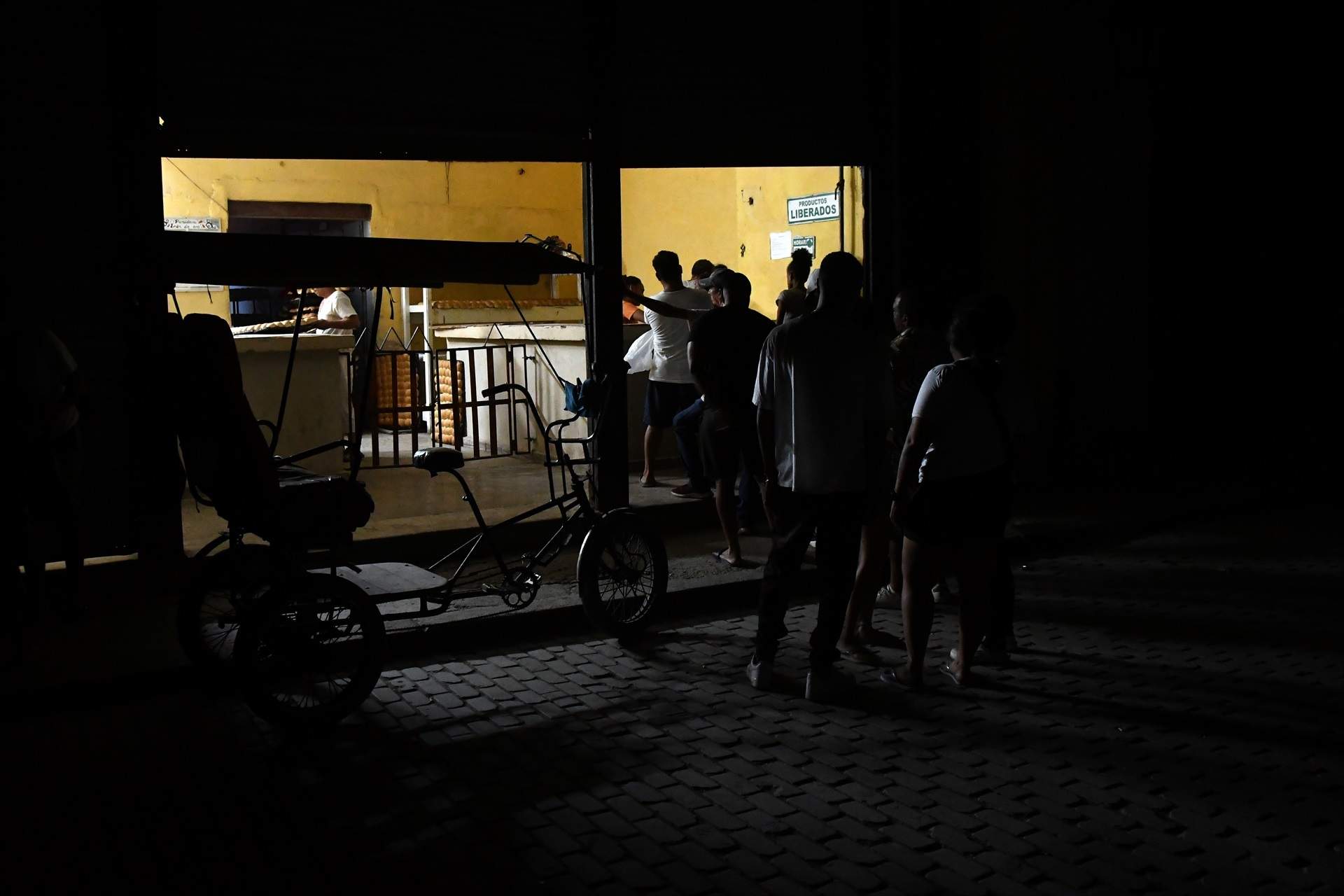 L'Havana viu a les fosques: Cuba entra en una crisi límit me