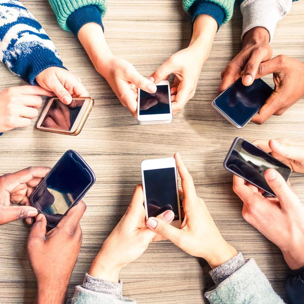 La bateria externa per a qui sempre oblida el cable: Baseus 