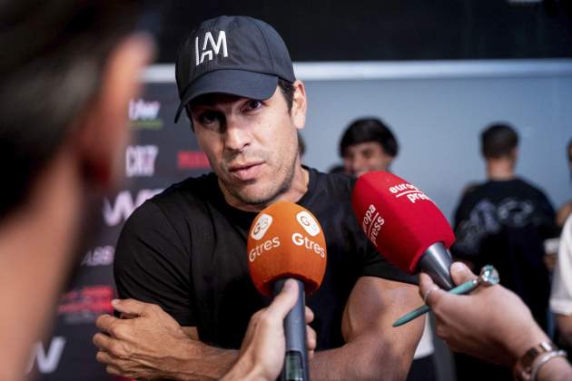 Mario Casas atenent la premsa / Instagram Mario Casas atenent la premsa / Instagram