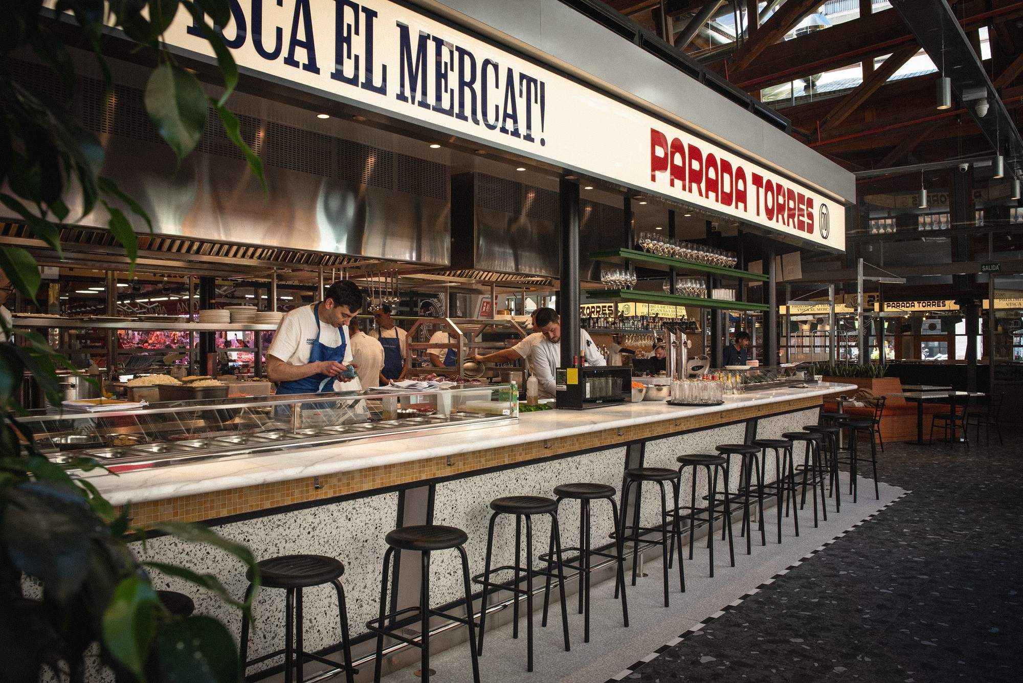 Tres estrelles Michelin en una barra de mercat: els germans 