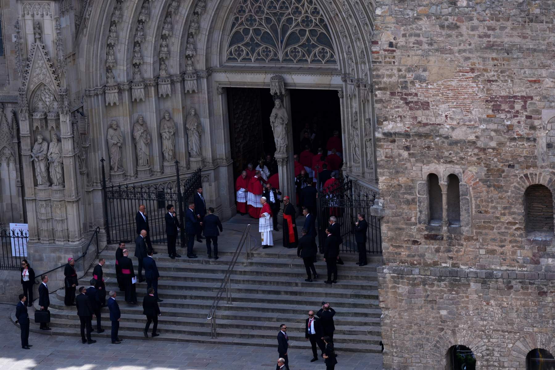arribada catedral bcn papa lleo xiv acn (1)