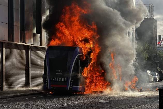 belfast aldarulls incendi protestes antiinmigracio irlanda del nord europa press  2