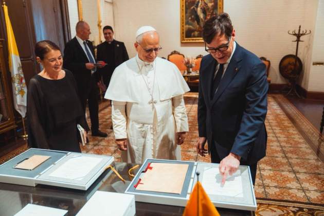 illa papa lleó xiv illa papa lleó xiv