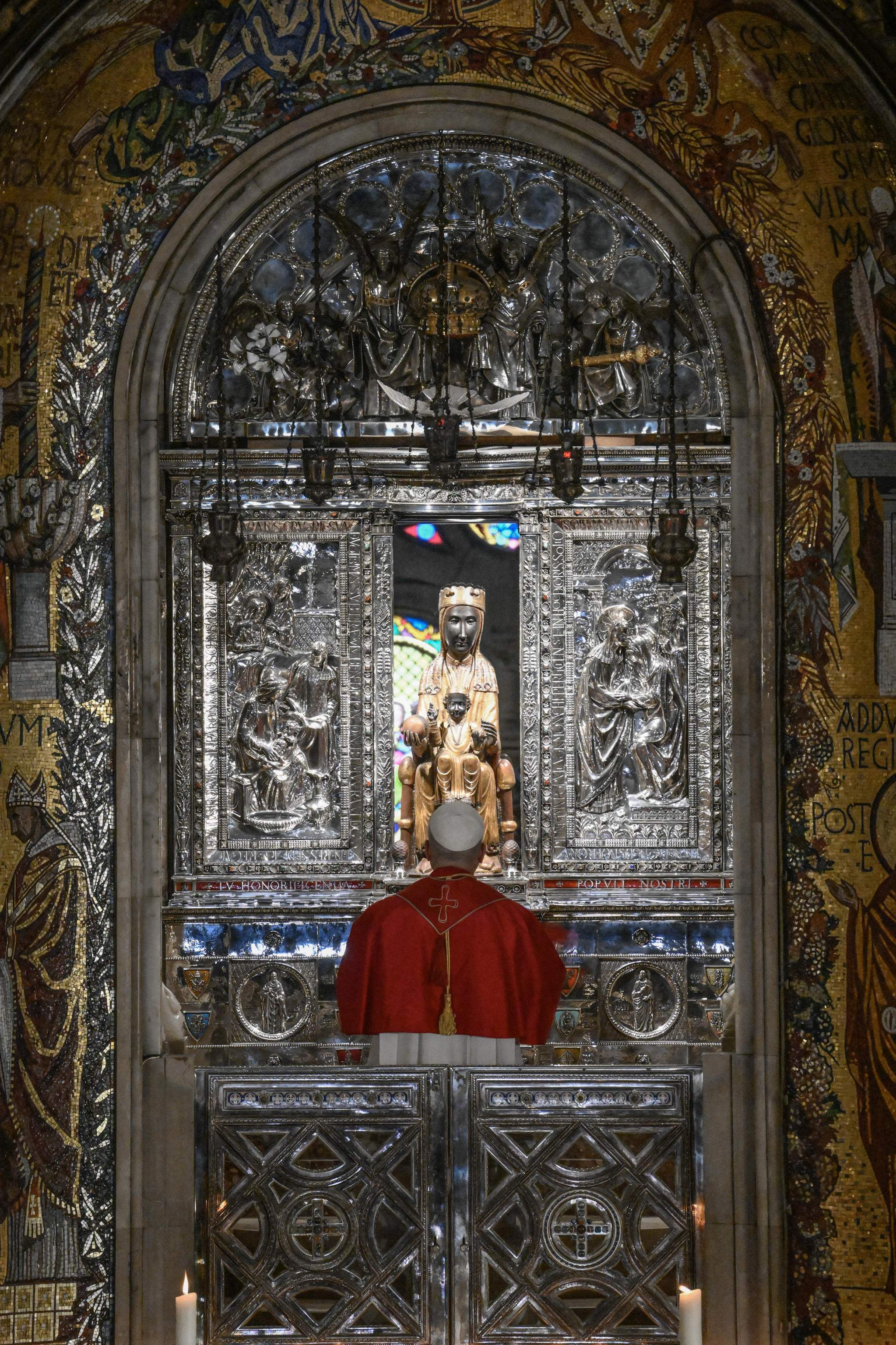 Lleó XIV s'encomana a la verge de Montserrat en català: "Dels catalans, sempre sereu la princesa"