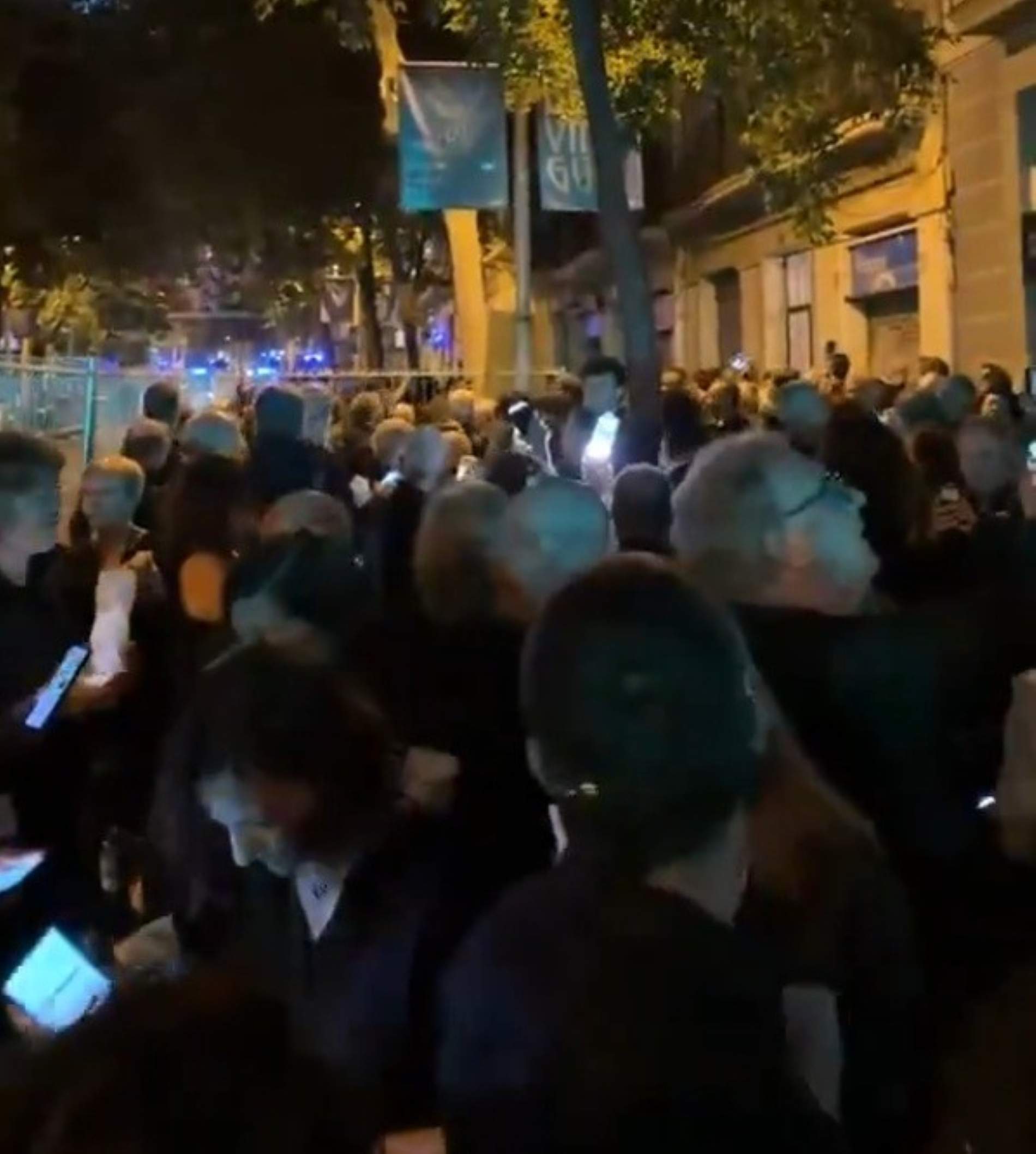 Expulsados 600 cantantes de la Sagrada Família por querer cantar "Els segadors" con esteladas
