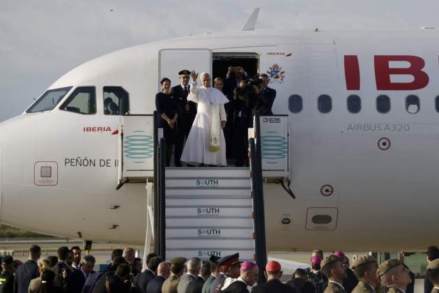 papa lleó xiv aeroport del prat visita catalunya acomiadament acn papa lleó xiv aeroport del prat visita catalunya acomiadament acn