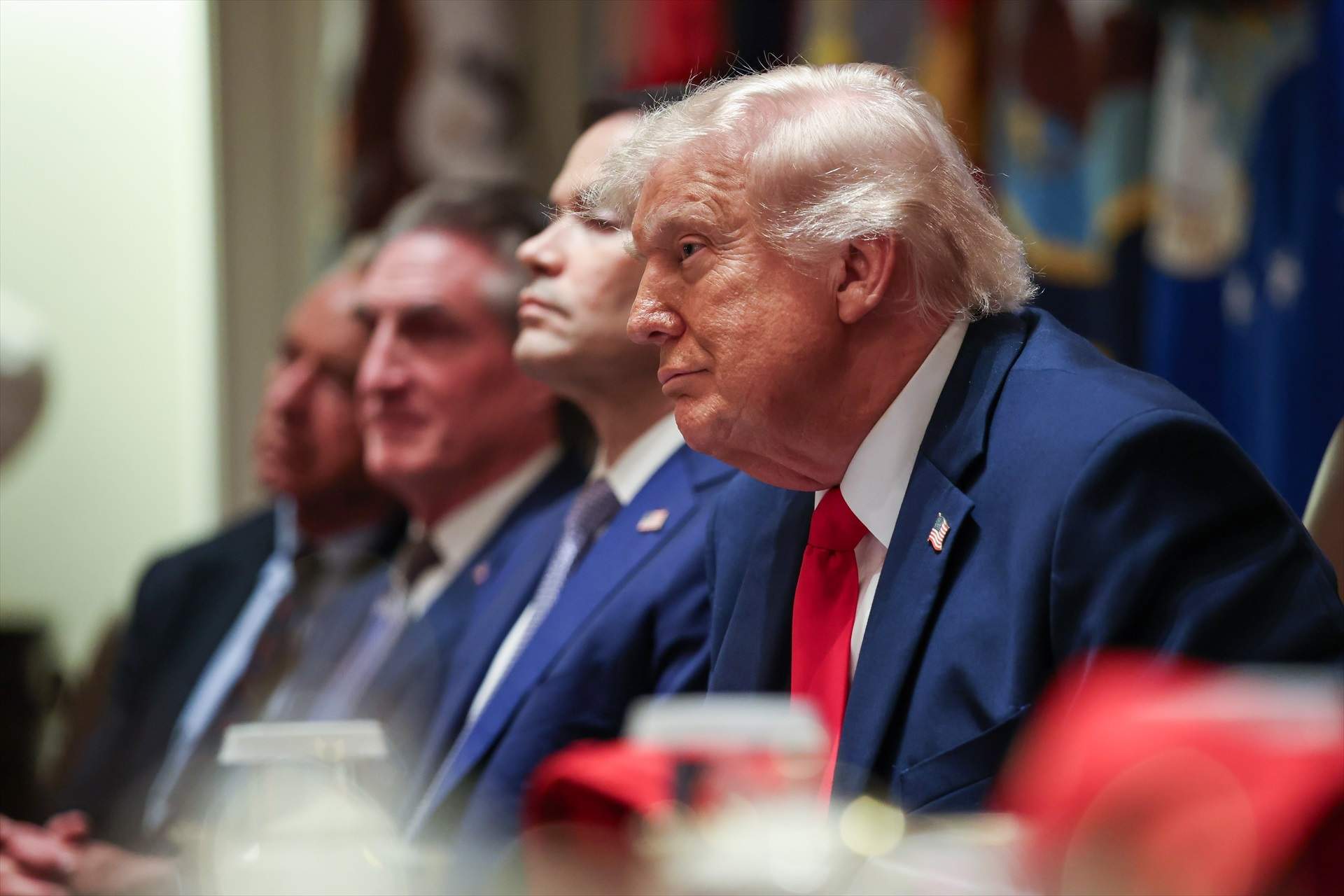 Trump converteix la frustració en amenaça: "Aquesta mateixa nit, atacaré l'Iran amb duresa"