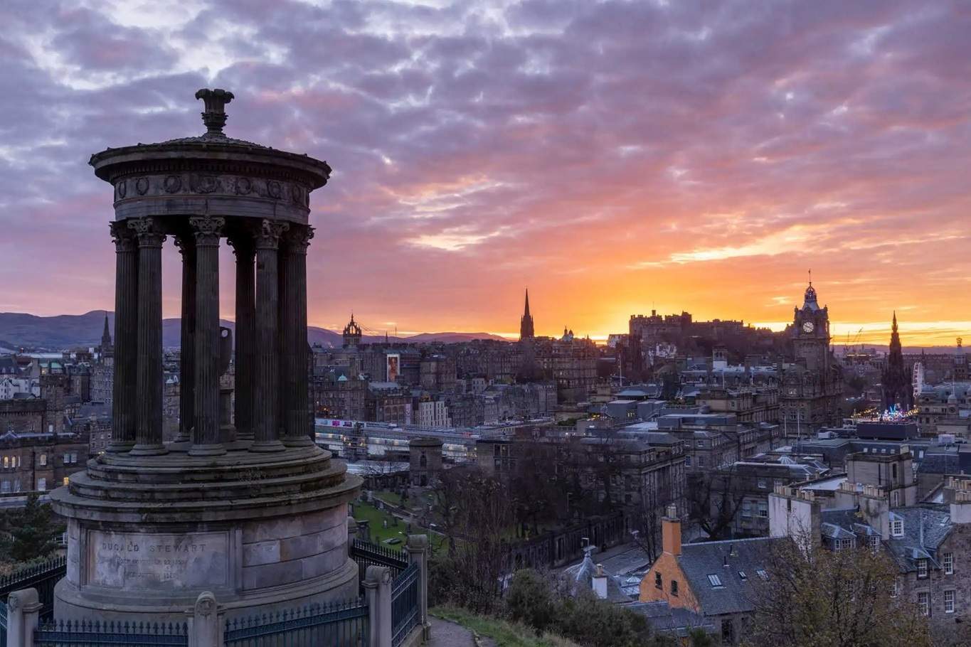 7. Edimburg. Carlton Hill. Font Visit Scotland 7. Edimburg. Carlton Hill. Font Visit Scotland