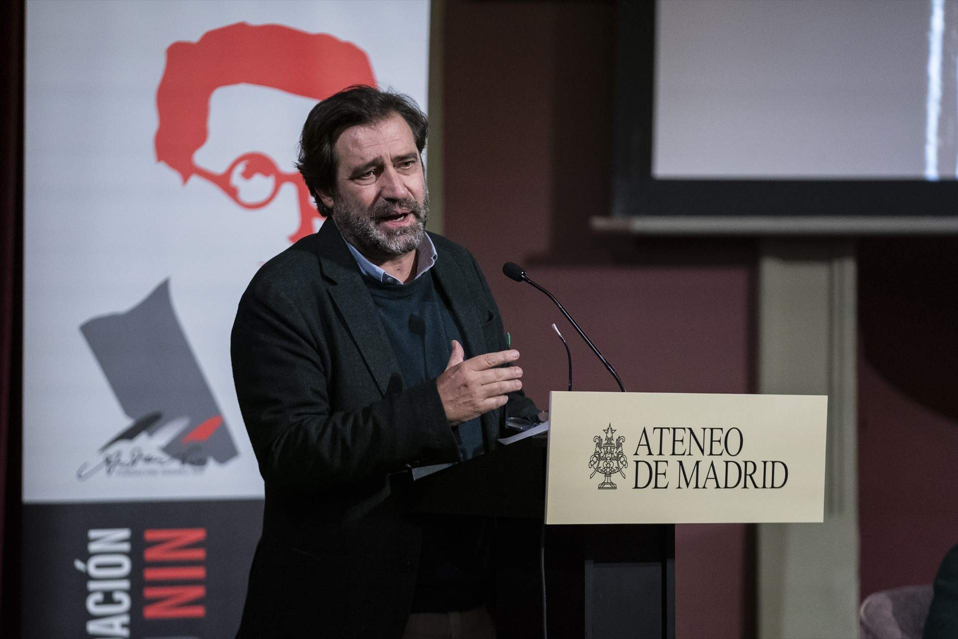 El portaveu de Zapatero demana perdó per infravalorar les joies de la caixa forta de l’expresident