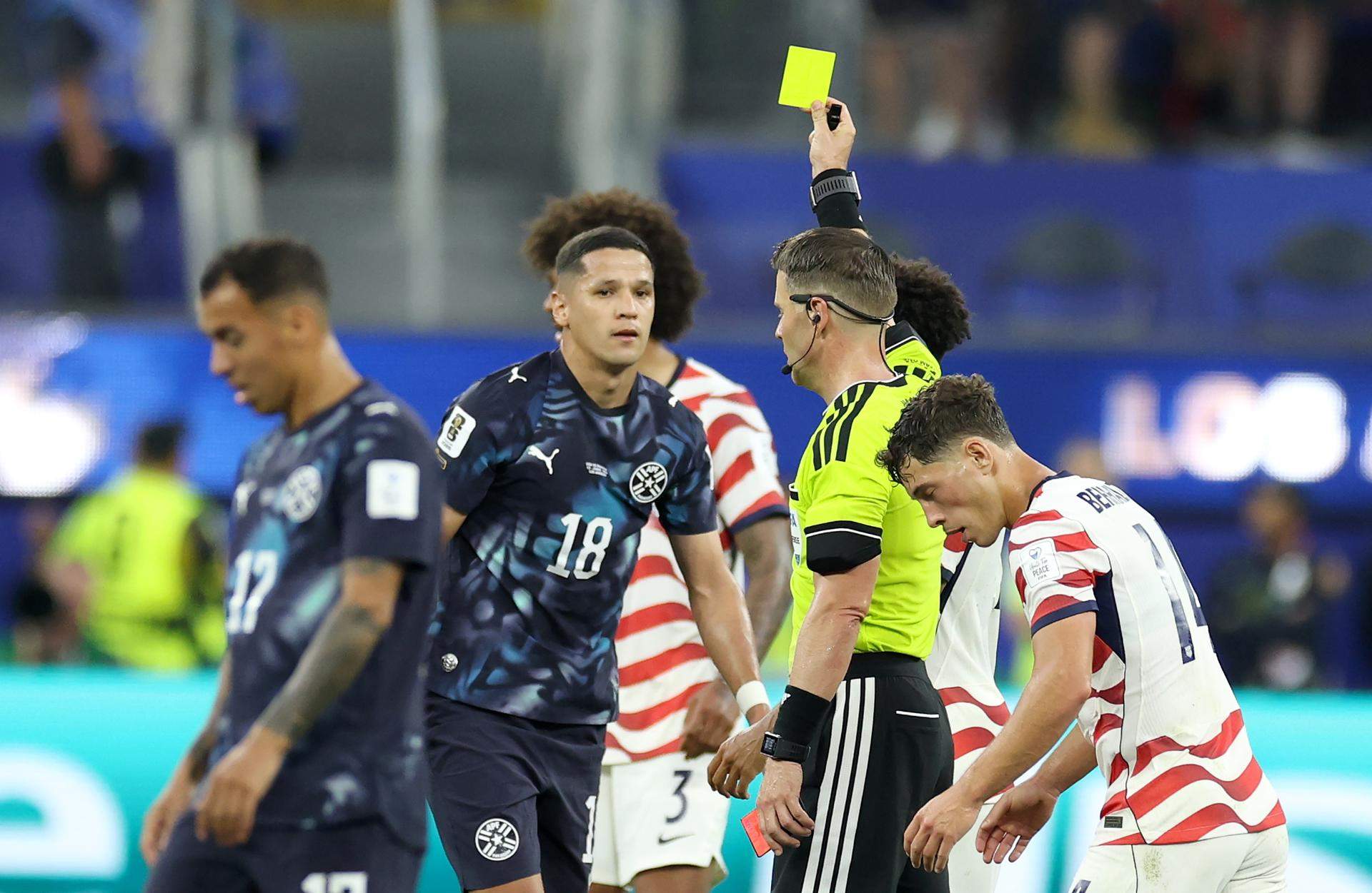 L'arbitratge espanyol, retratat al Mundial després de l'esperpent de Del Cerro Grande
