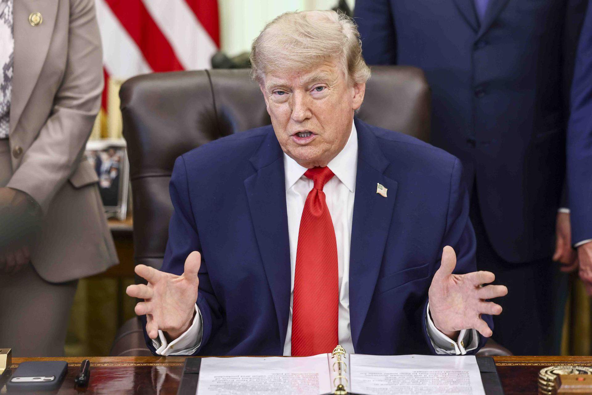 Trump assegura que signarà un acord amb l'Iran diumenge mentre Teheran dona allargues
