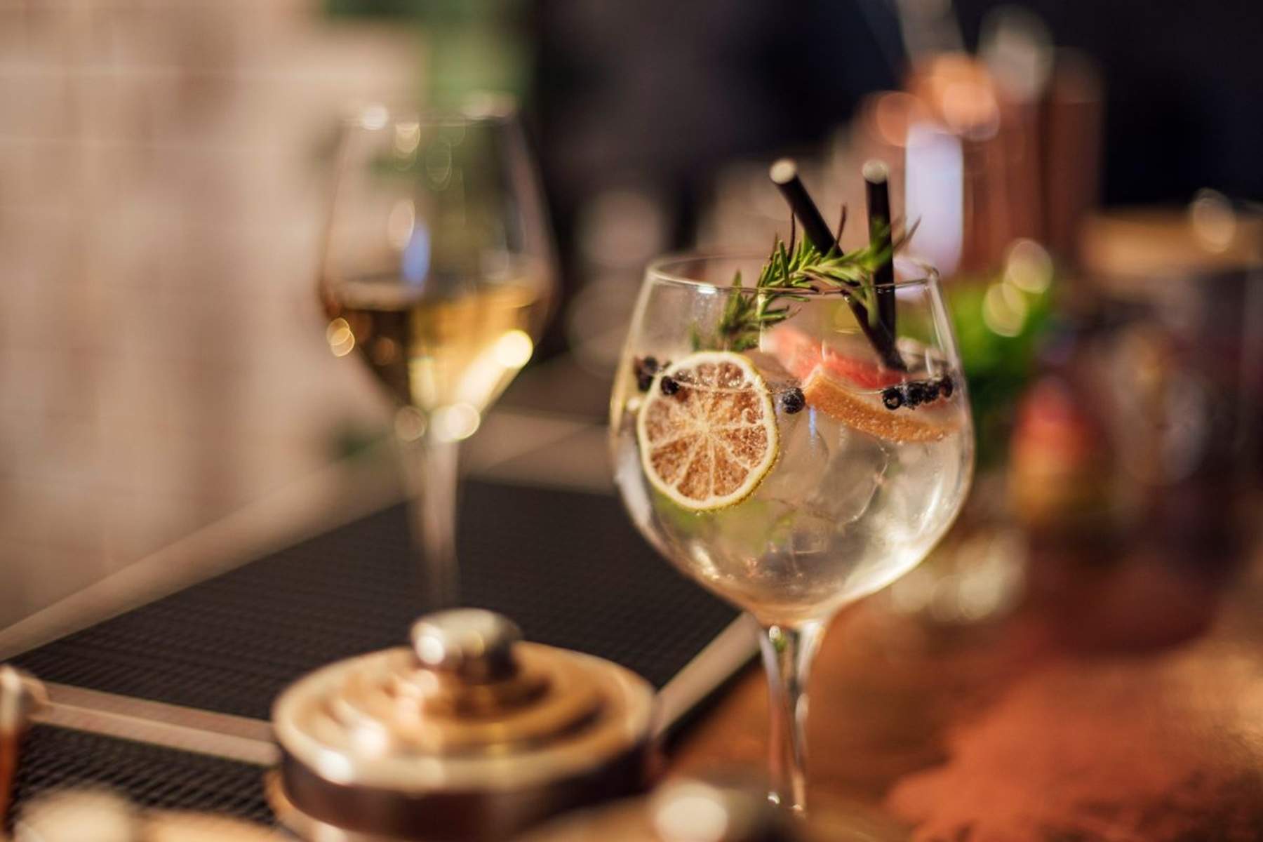 La ginebra celebra el seu Dia Mundial com a símbol de creativitat, tradició i noves experiències de consum