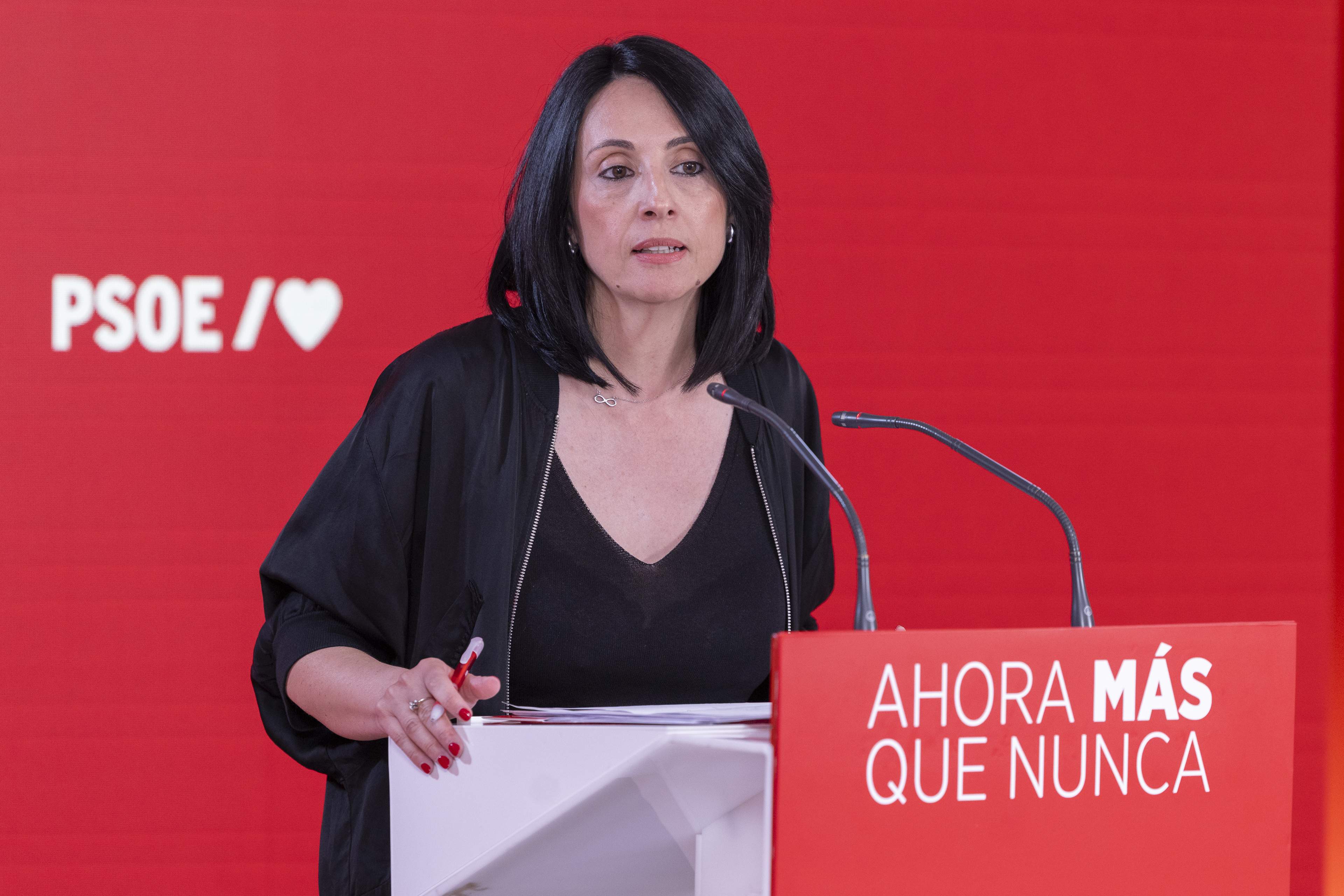El PSOE endossa a Cerdán els viatges pagats de Leire Díez i tanca files amb la direcció
