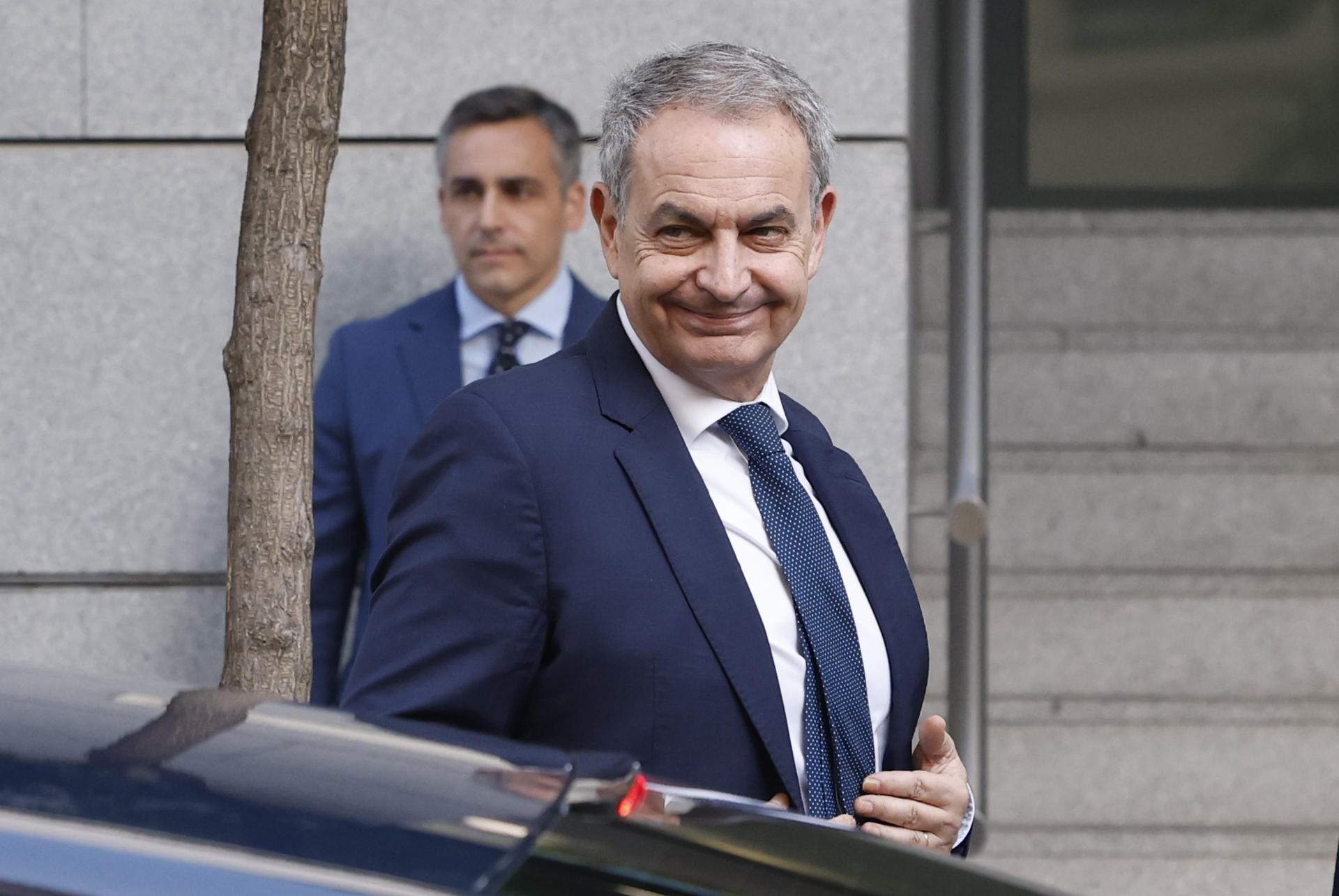 Creus que Zapatero se'n sortirà?