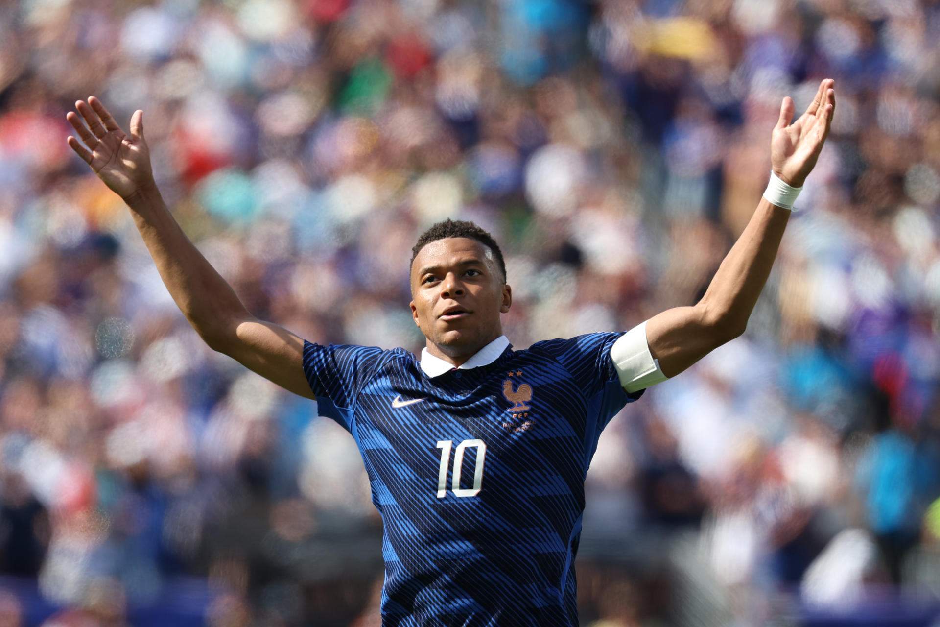 El moment fresc del debut de França: un Mbappé que trenca rècords posa la directa a la Bota d'Or